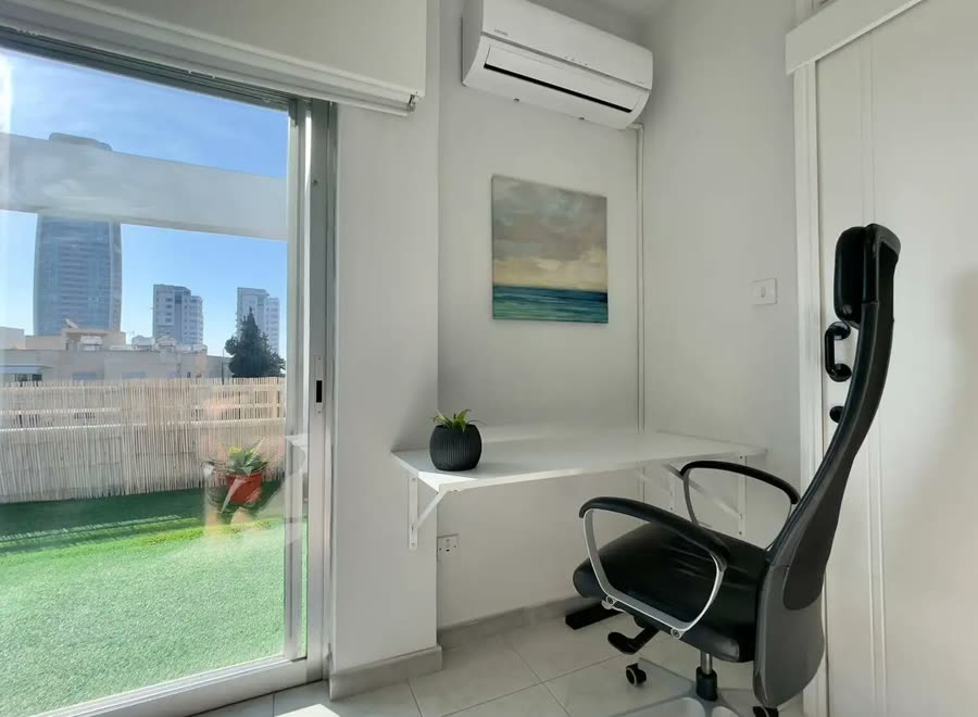Room, window side