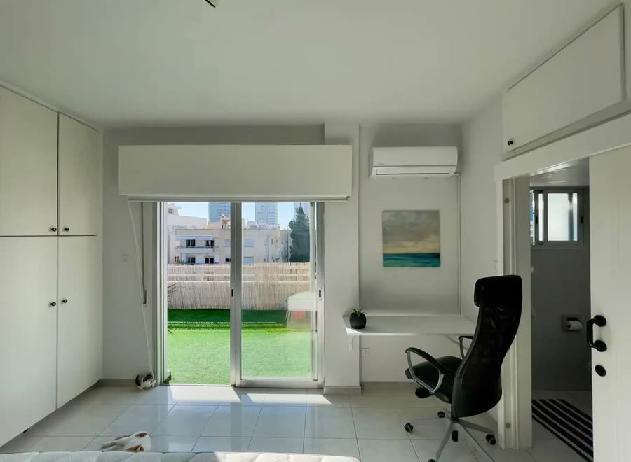 Room, overview